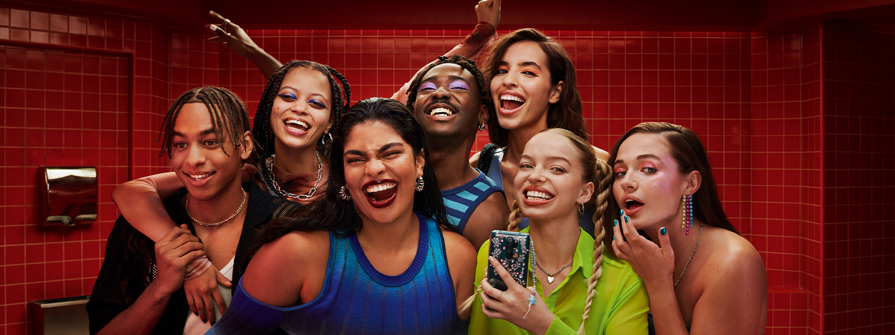 Sephora İlk Kez Global Bir Marka Konumlanmasını Sahipleniyor: “We Belong To Something Beautıful”
